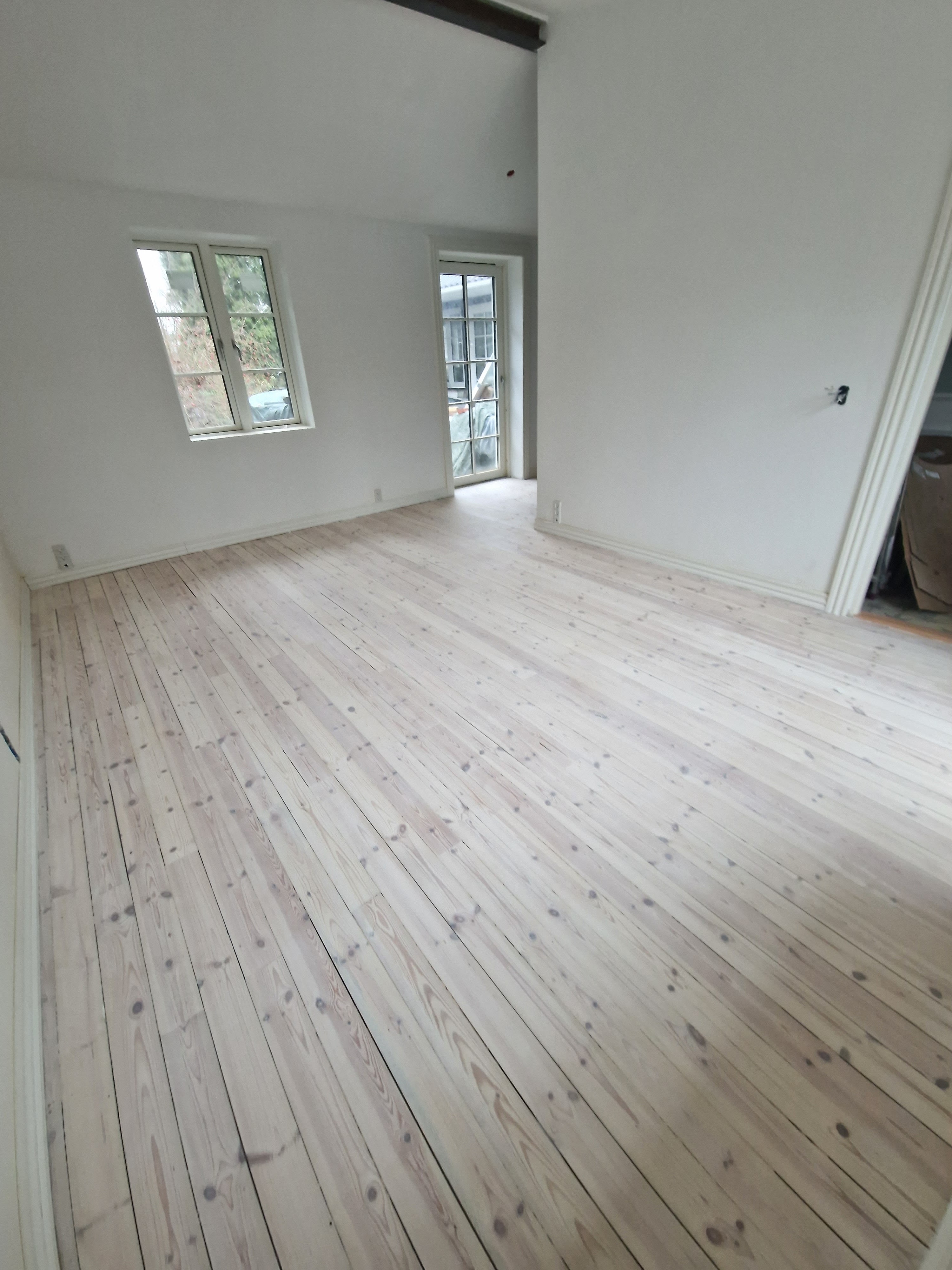 Plankegulv Hvid Lud efter